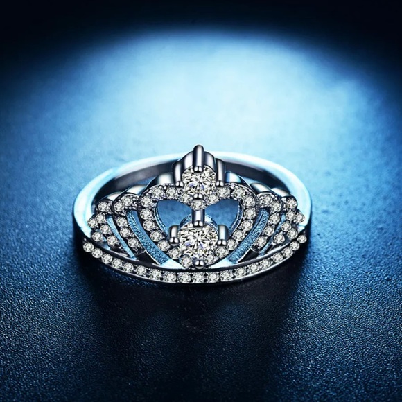 Queen Crown ring in 925 silver & white sapphire. - Picture 6 of 8